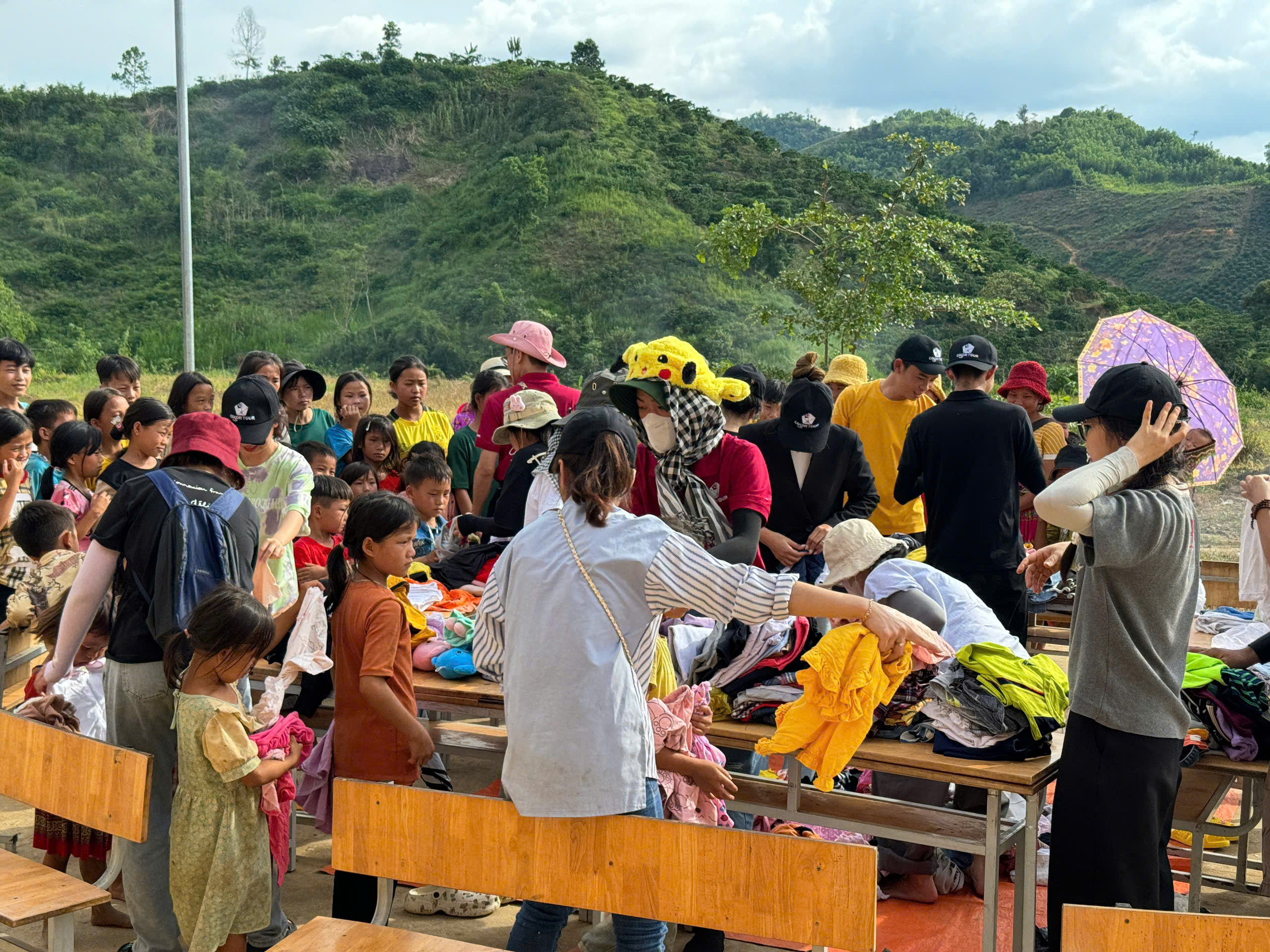 HÀNH TRÌNH GIEO YÊU THƯƠNG – NHỮNG SUẤT ĂN CÓ THỊT CHO BÉ VÙNG CAO