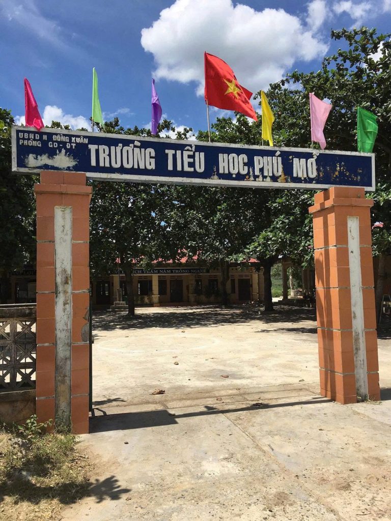 z6694467175058 7692b49806cbd6fd3cdff055a6b71cb9 Color Tour - Khởi Nguồn Giá Trị Sống Tháng 10 1, 2026